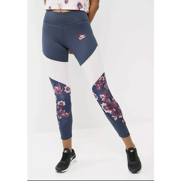 NWOT Nike Sportswear Essential Floral Printed leggings - Picture 2 of 11
